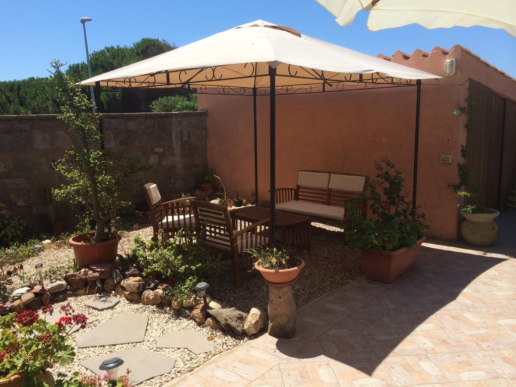 Andrea E Valentina Bed & Breakfast S'archittu Bagian luar foto