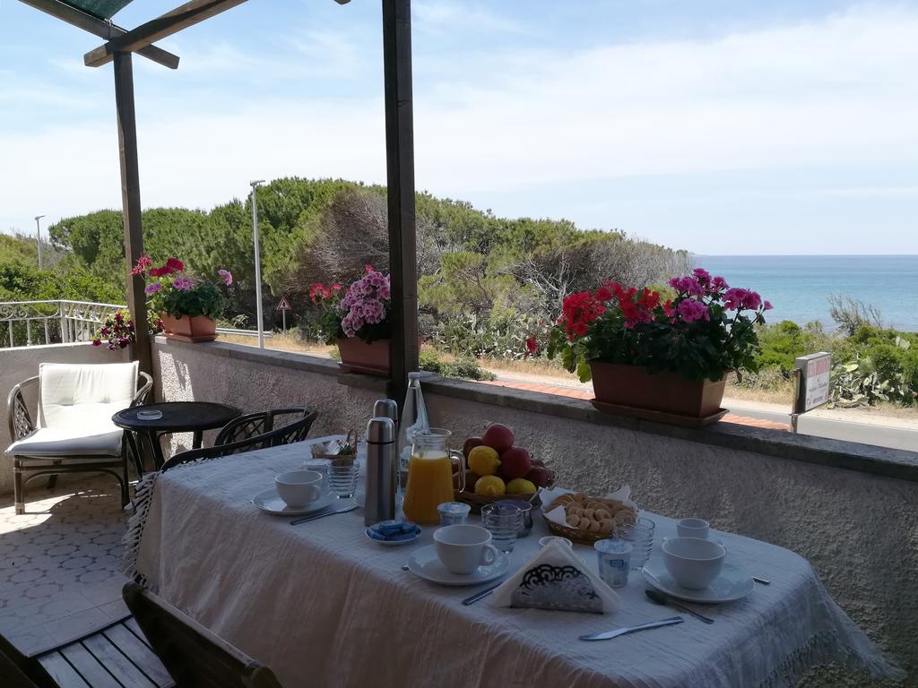 Andrea E Valentina Bed & Breakfast S'archittu Bagian luar foto