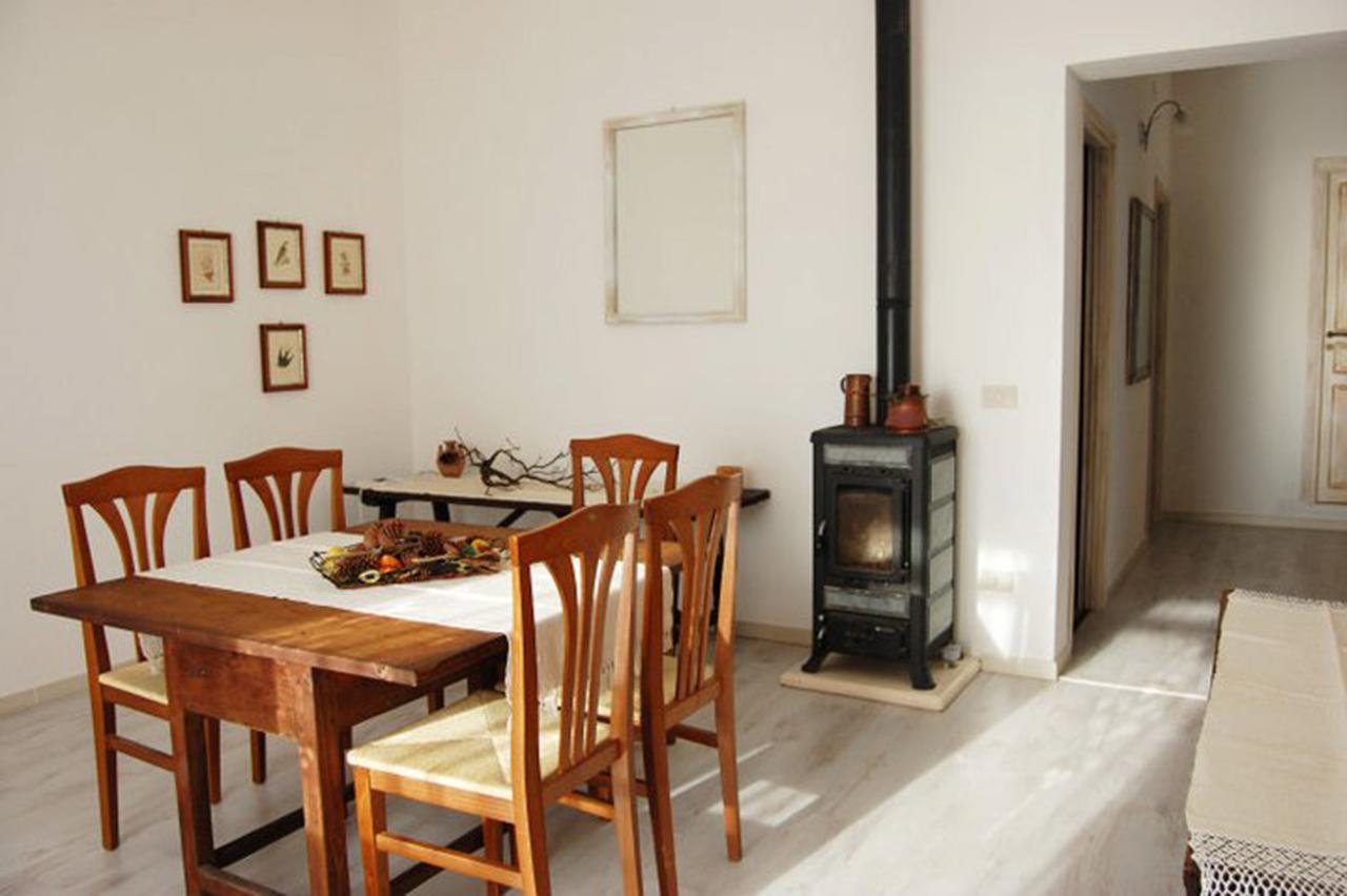 Andrea E Valentina Bed & Breakfast S'archittu Bagian luar foto